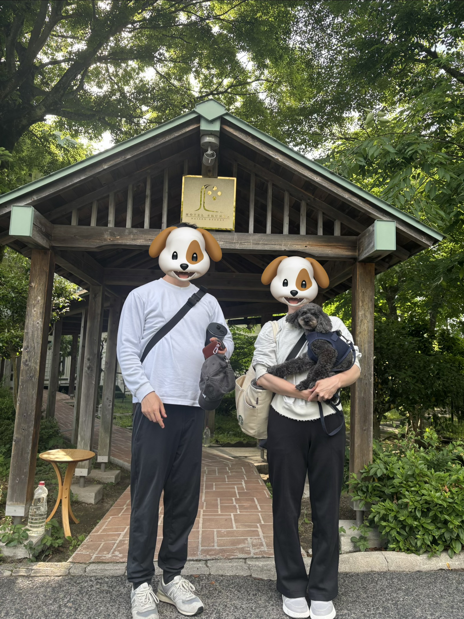 ホテルで記念撮影